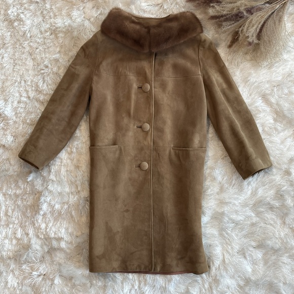 Unbranded Coat Vintage 1960s Brown Suede with Fur Collar Pockets Side Slits - Picture 1 of 5